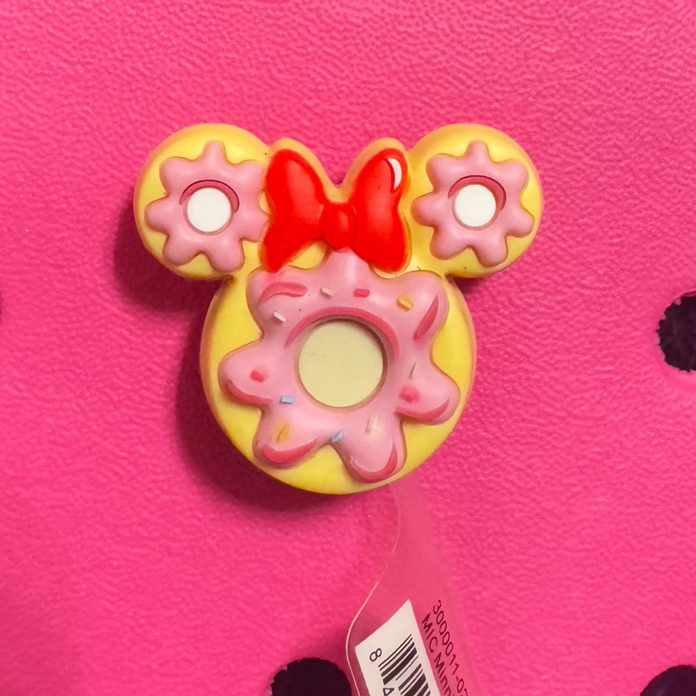 Disney Minnie Mouse Donut Croc Charm Jibbitz (1)
